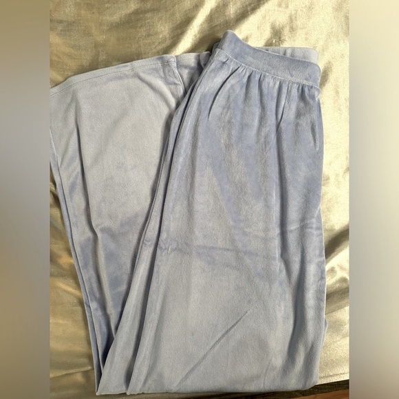 Steve Madden velour Pajama Set - Picture 6 of 9